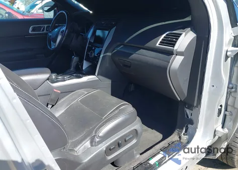 2015 Ford Explorer Sport z USA, uszkodzony, nr VIN 1FM5K8GT2FGA55494